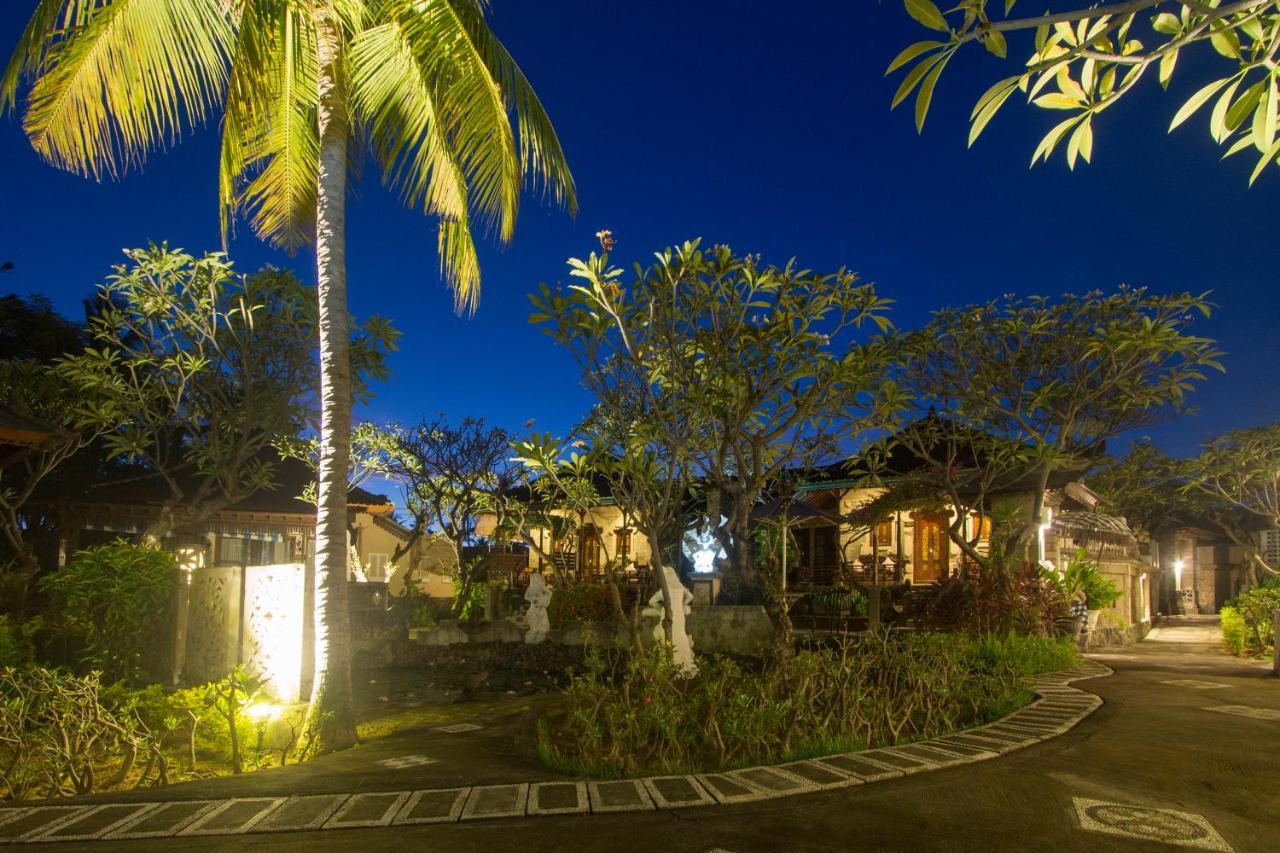 巴厘岛塔曼海滩及Spa罗维纳度假酒店 布莱伦 外观 照片